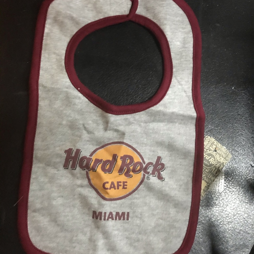 Hard Rock Miami Bib